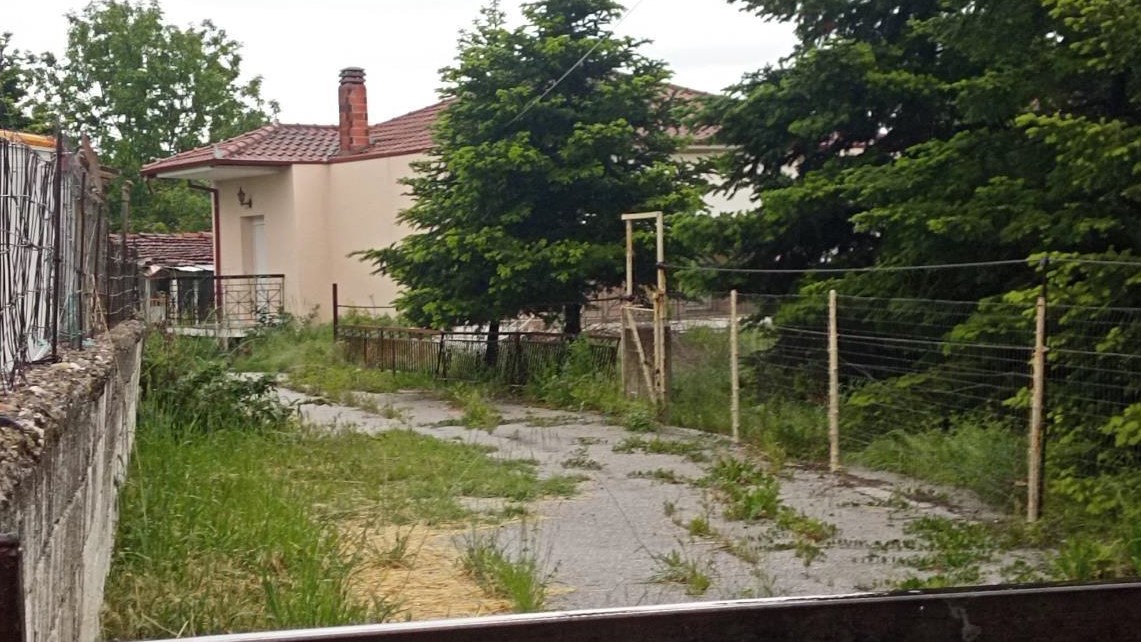 Οικόπεδο με κτίσμα  σε πλειστηριασμό Δήμος Εορδαίας