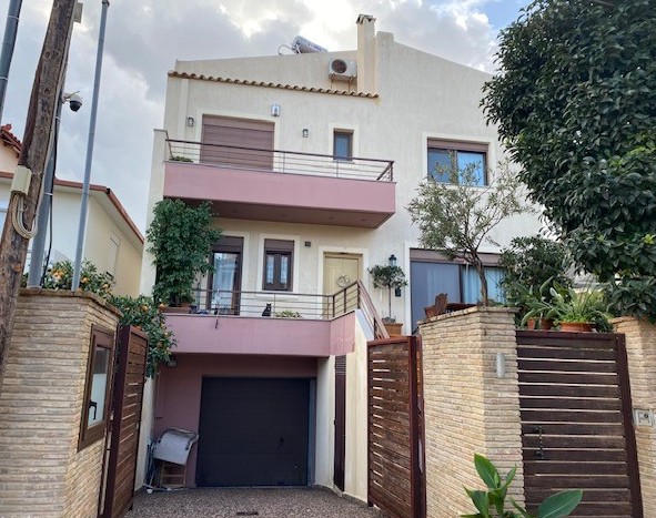 Οικόπεδο με κτίσμα  σε πλειστηριασμό Δήμος Μαρκοπούλου Μεσογαίας