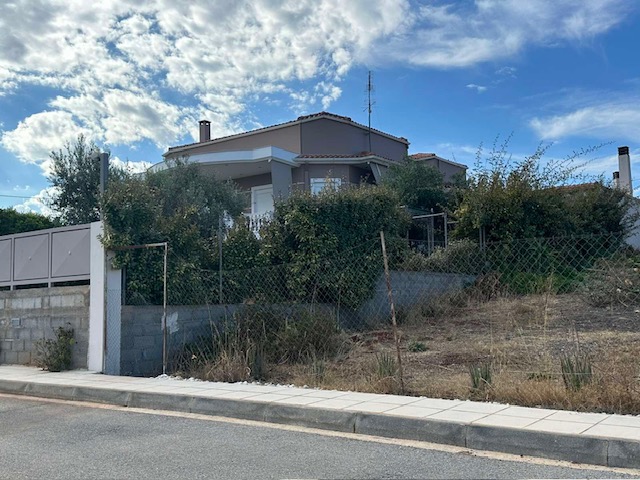 Οικόπεδο με κτίσμα  σε πλειστηριασμό Δήμος Αιγιαλείας