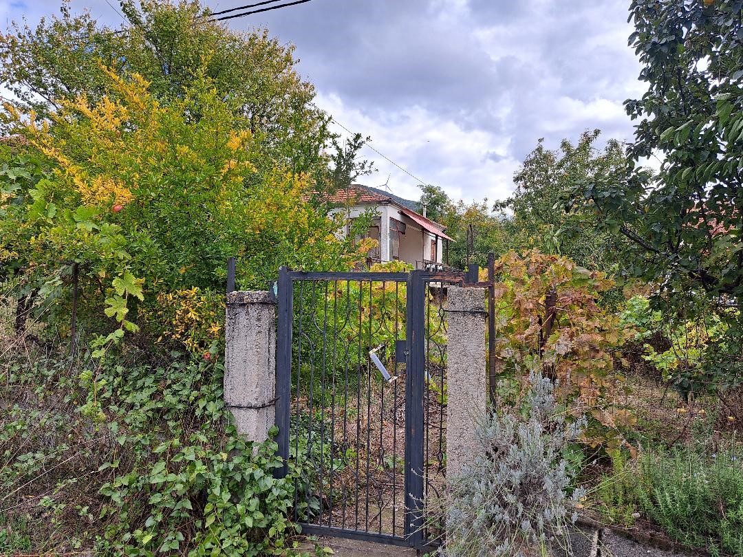 Οικόπεδο με κτίσμα  σε πλειστηριασμό Δήμος Σερβίων - Βελβεντού