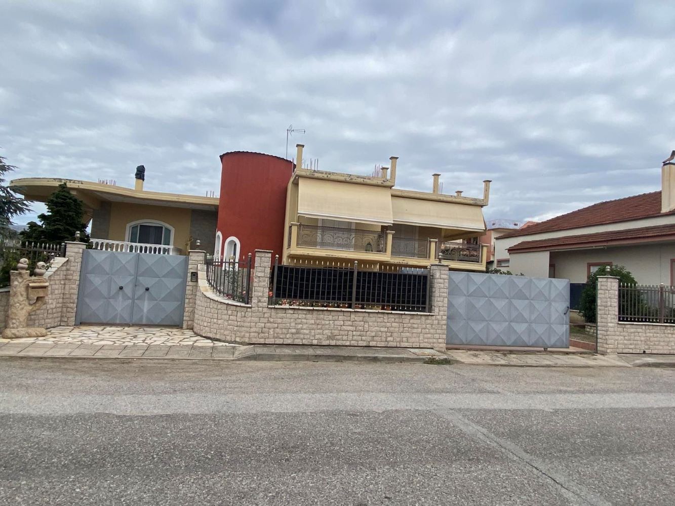 Θέση Στάθμευσης (parking)  σε πλειστηριασμό Municipality of the Holy City of Messolonghi