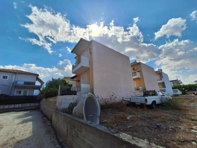 Οικόπεδο με κτίσμα  σε πλειστηριασμό Δήμος Κορινθίων