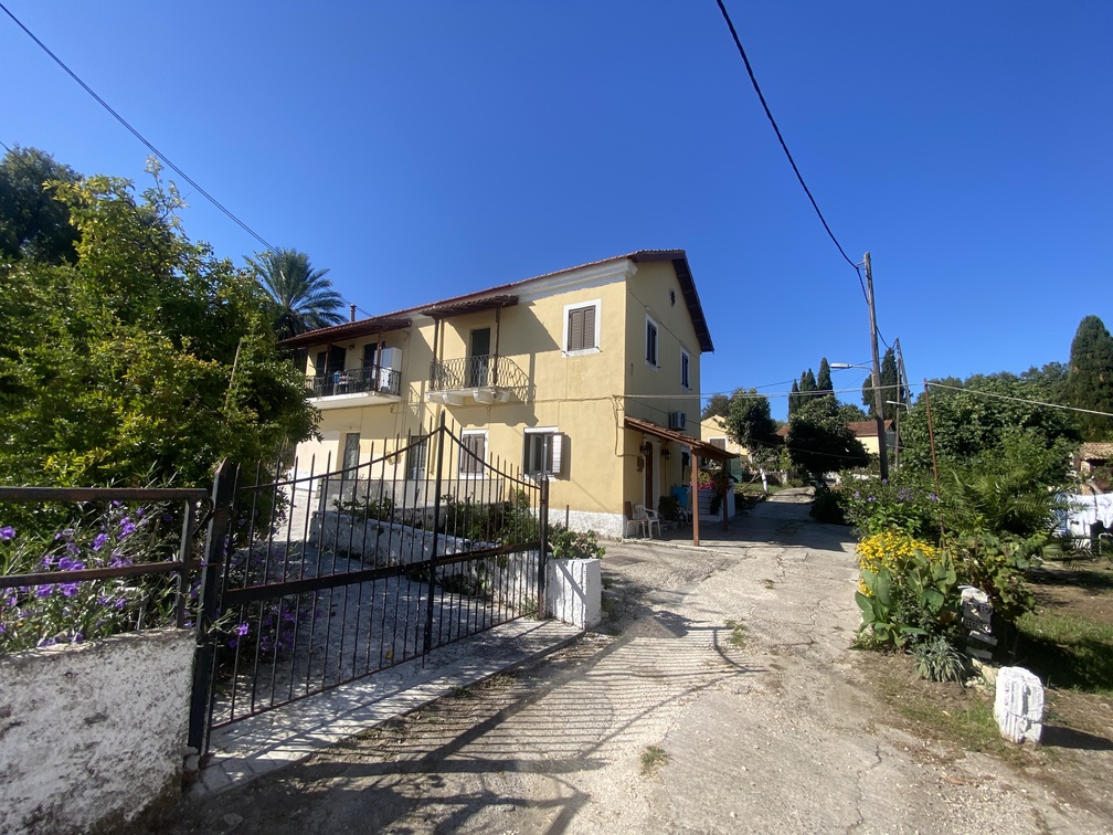 Οικόπεδο με κτίσμα  σε πλειστηριασμό Δήμος Κέρκυρας