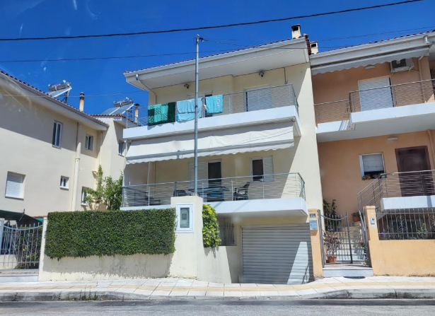 Οικόπεδο με κτίσμα  σε πλειστηριασμό Municipality of Patreon