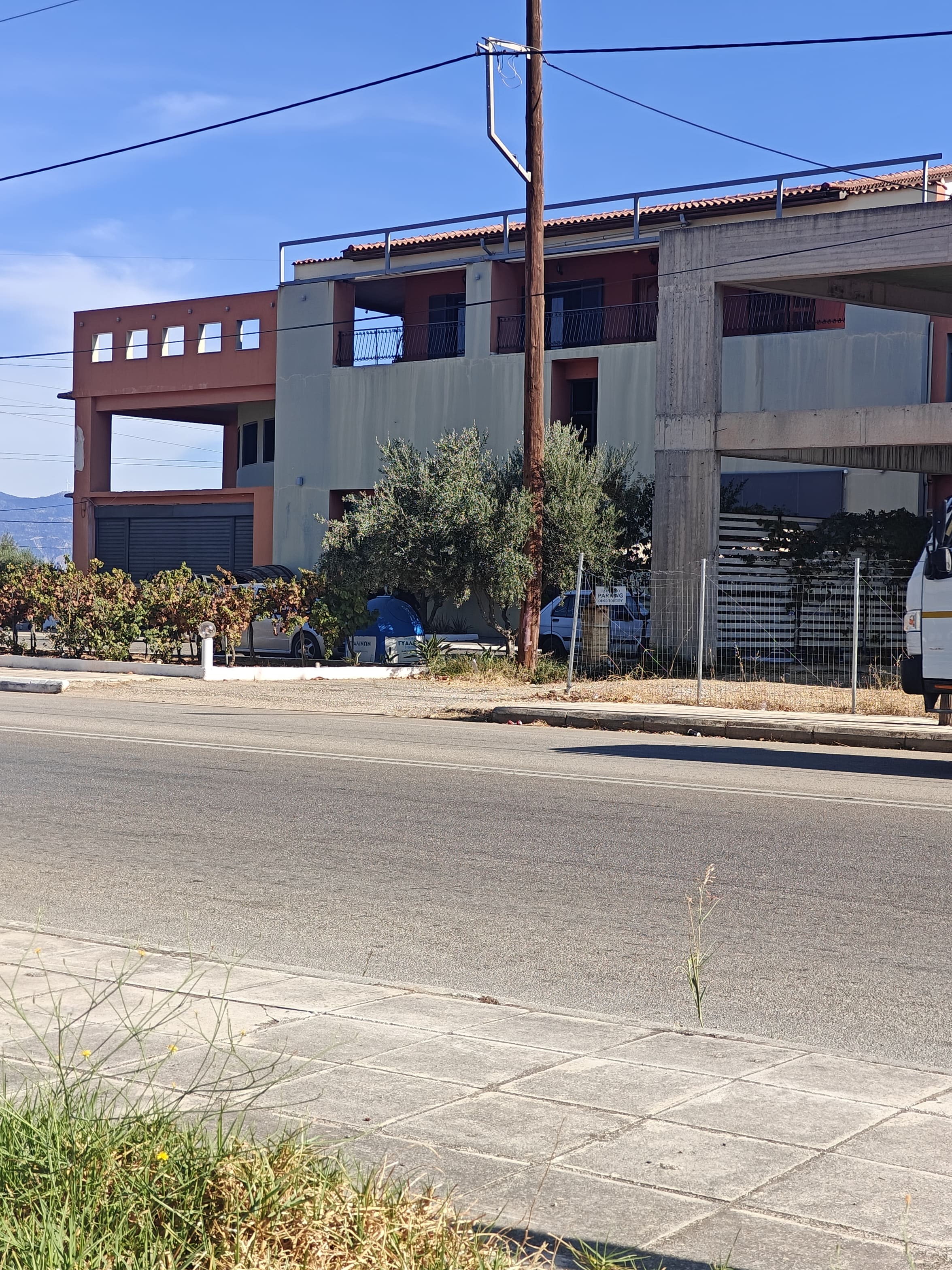 Οικόπεδο με κτίσμα  σε πλειστηριασμό Δήμος Αιγιαλείας