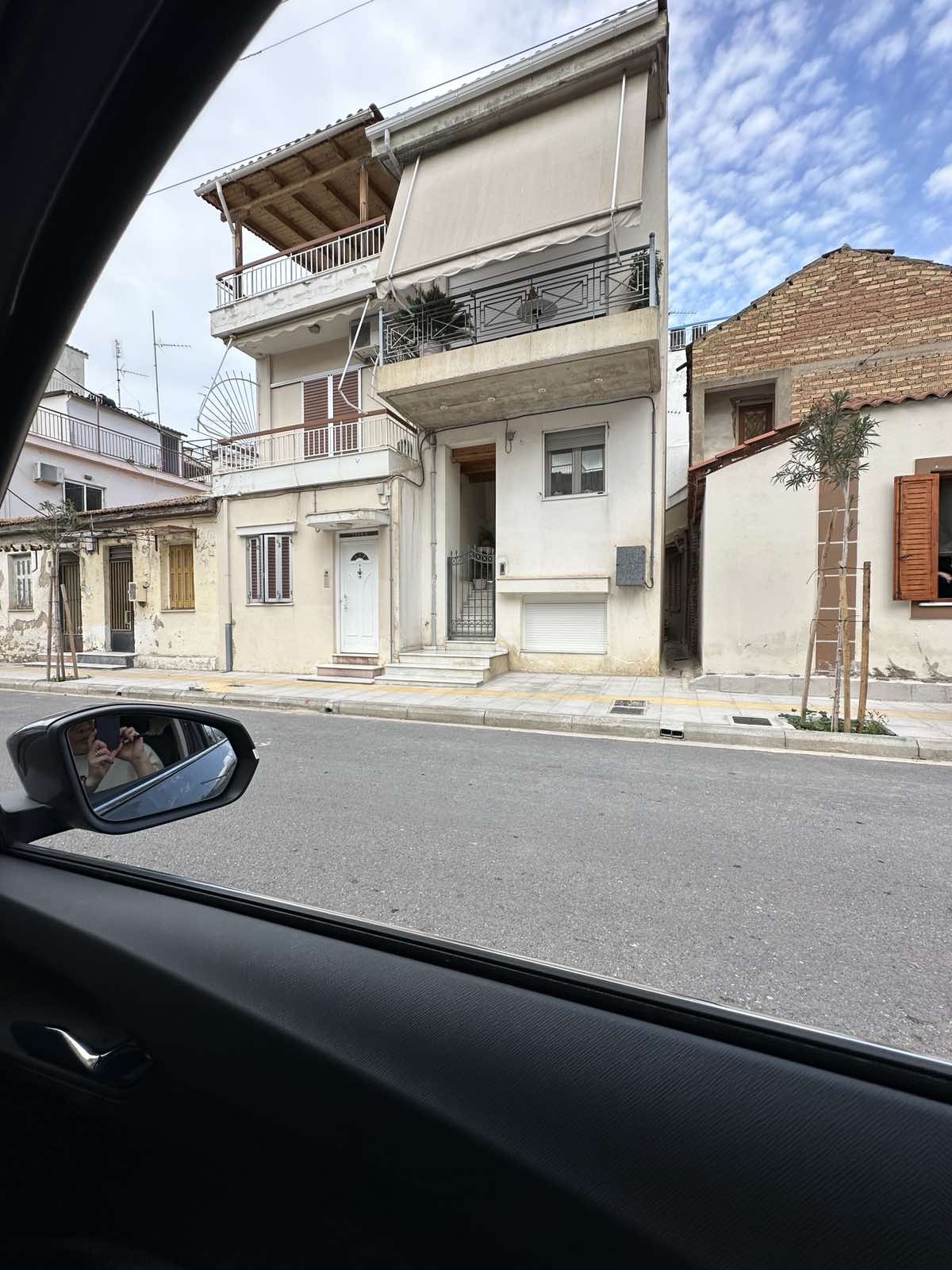 Οικόπεδο με κτίσμα  σε πλειστηριασμό Δήμος Πατρέων