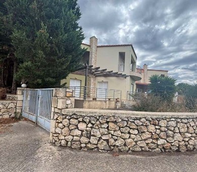 Οικόπεδο με κτίσμα  σε πλειστηριασμό Δήμος Ρεθύμνης