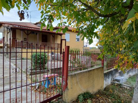 Οικόπεδο με κτίσμα  σε πλειστηριασμό Δήμος Πολυγύρου