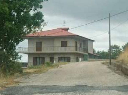 Οικόπεδο με κτίσμα  σε πλειστηριασμό Δήμος Μετεώρων