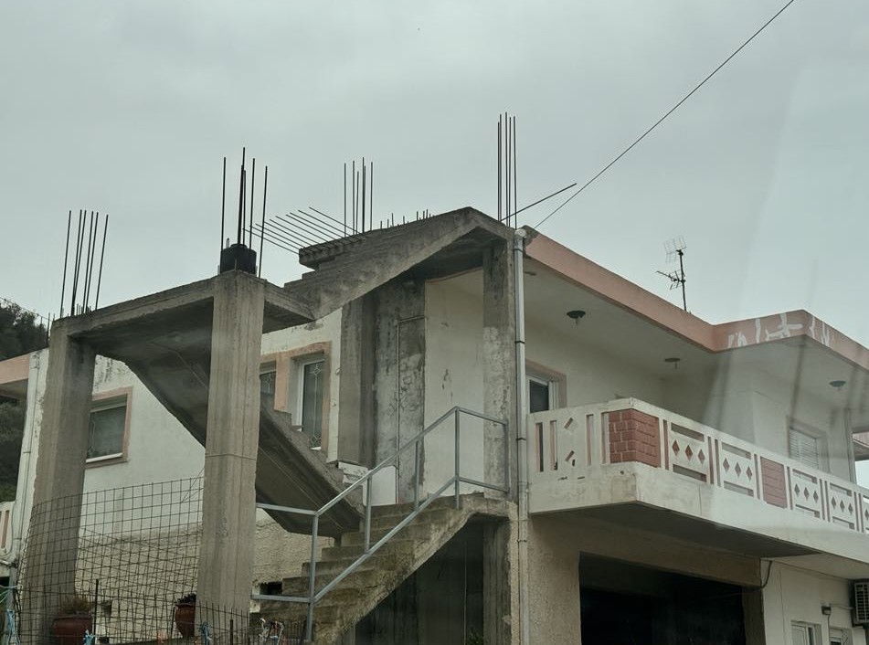 Αγροτεμάχιο με κτίσμα  σε πλειστηριασμό Δήμος Κισσάμου