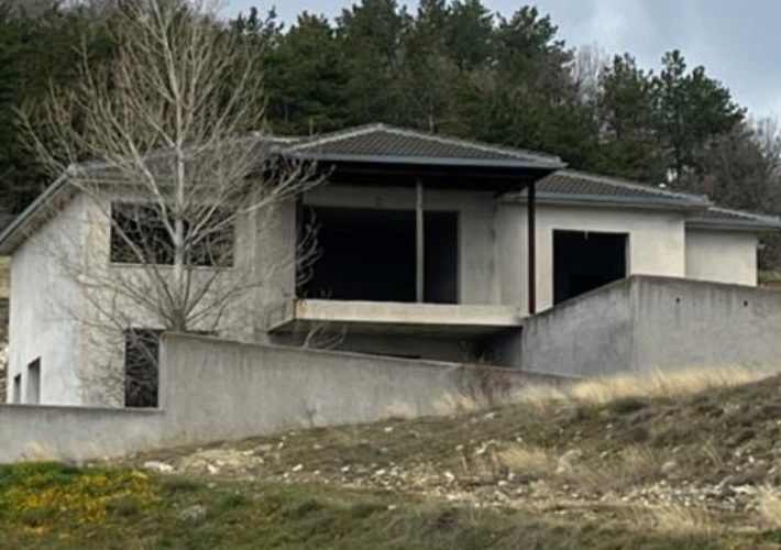 Ημιτελής μονοκατοικία 259 τ.μ.