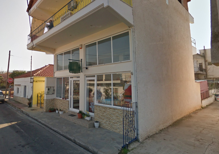 Kατάστημα 81 τ.μ. και υπόγειο 20 τ.μ.