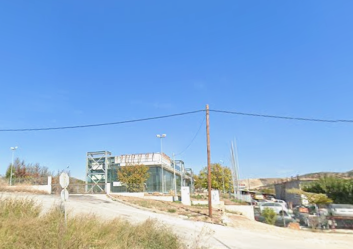 Επαγγελματικό κτίριο 1.330 τ.μ.