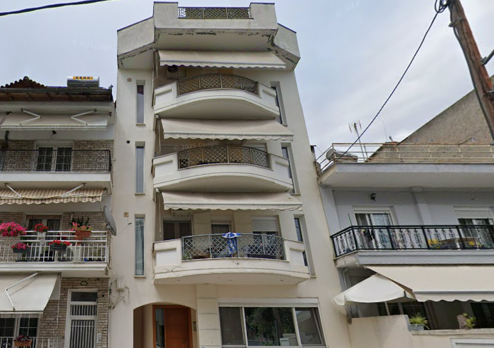 Κτήριο κατοικιών 373 τ.μ. με χώρο στάθμευσης