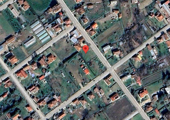 Μονοκατοικία 60 τ.μ. με αποθήκες 230 τ.μ.