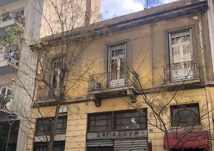 Διαμέρισμα 129 τ.μ. και βοηθητικός χώρος 28 τ.μ.