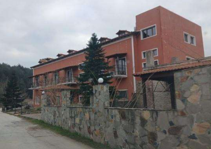 Ξενοδοχείο 2.468 τ.μ. με βοηθητικούς χώρους και πισίνα