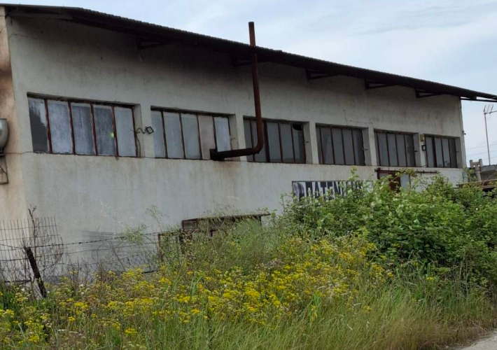 Βιομηχανικό κτήριο 1.555 τ.μ. με βοηθητικούς χώρους