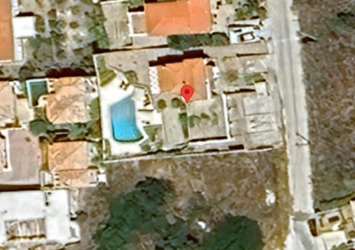 Μεζονέτα 235 τ.μ. με πισίνα