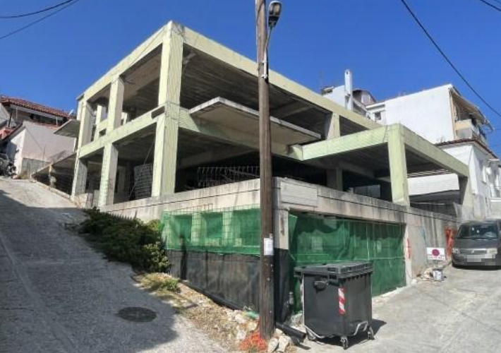 Ημιτελές κτήριο κατοικιών 788 τ.μ. με θέση στάθμευσης