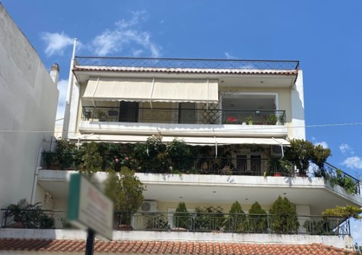 Διαμέρισμα 96 τ.μ. και  θέση στάθμευσης