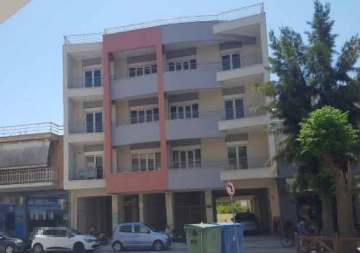 Ημιτελές γραφείο 68 τ.μ. με θέση στάθμευσης