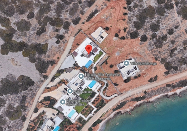 Μεζονέτα 413 τ.μ. με πισίνα