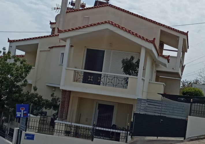 Μεζονέτα 150 τ.μ. με θέση στάθμευσης