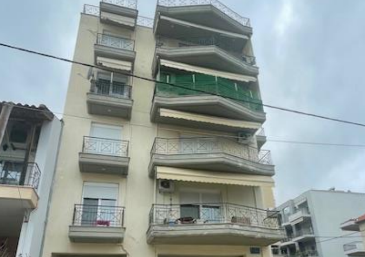 Διαμέρισμα 52 τ.μ. και αποθήκη