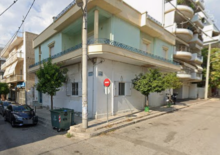 Διαμέρισμα 123 τ.μ. και αποθήκες