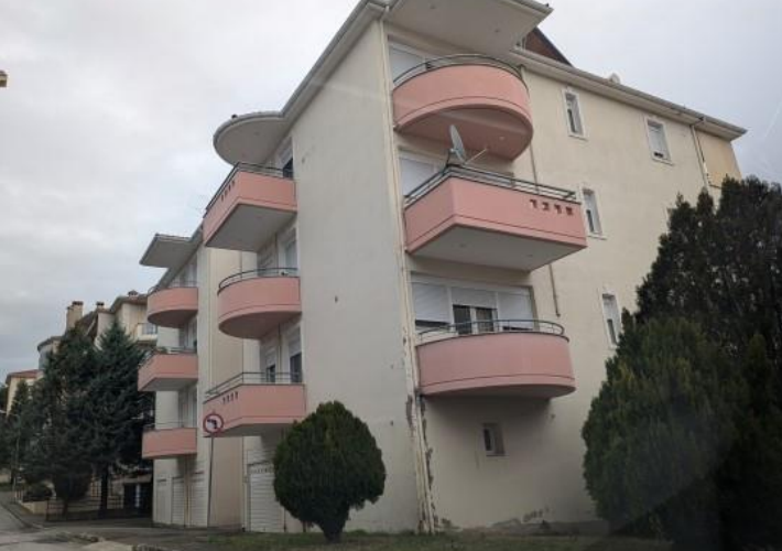 Διαμέρισμα 86 τ.μ. με αποθήκες