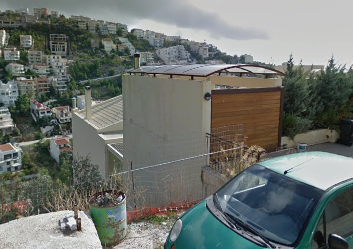 Μονοκατοικία 303 τ.μ. με θέσεις στάθμευσης και πισίνα