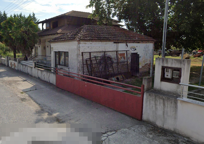 Μονοκατοικία 125 τ.μ. με αποθήκες 90 τ.μ. και χώρος στάθμευσης