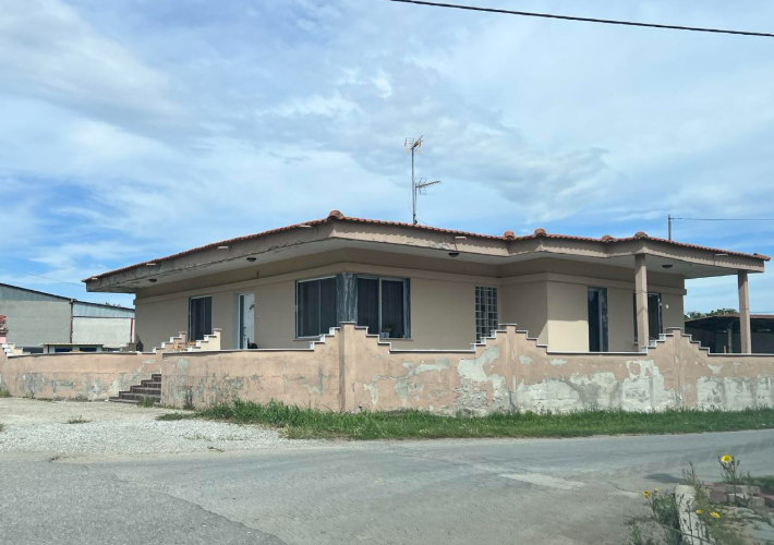 Μονοκατοικία 143 τ.μ. με βοηθητικούς χώρους