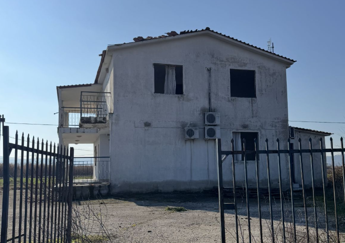 Μονοκατοικία 174 τ.μ .με αποθήκη 25 τ.μ.