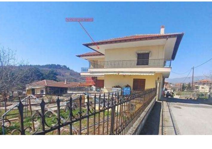 Μονοκατοικία 310 τ.μ. με βοηθητικά κτήρια 23 τ.μ.