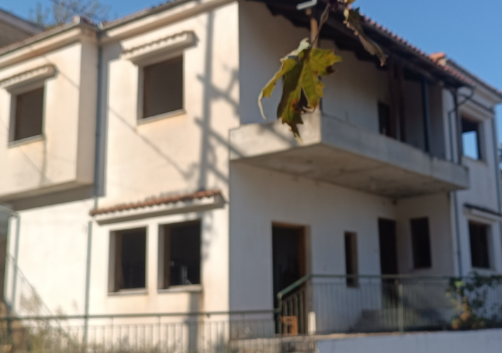 Ημιτελής μονοκατοικία 160 τ.μ.