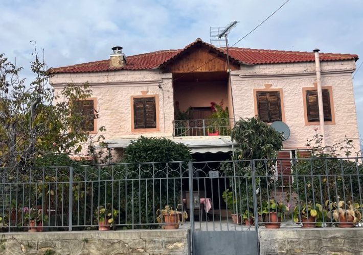 Μονοκατοικία 183 τ.μ. με βοηθητικό χώρο 14 τ.μ.