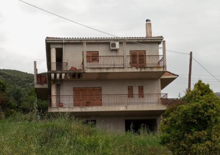 Ημιτελής μονοκατοικία 205 τ.μ.