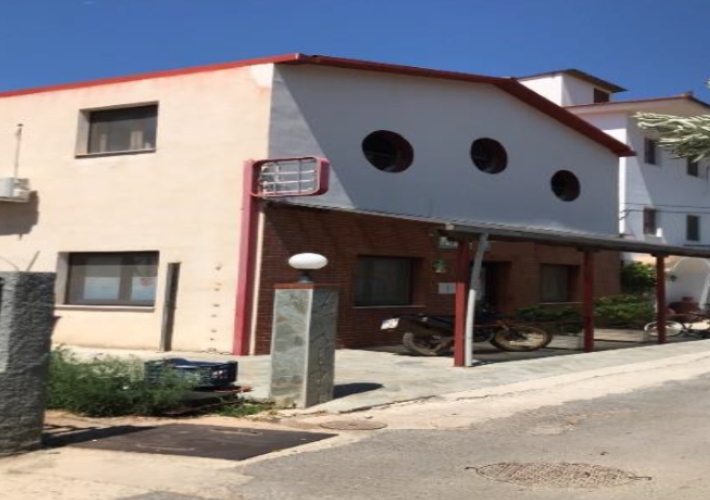 Κατάστημα 107 τ.μ. με πατάρι 102 τ.μ.