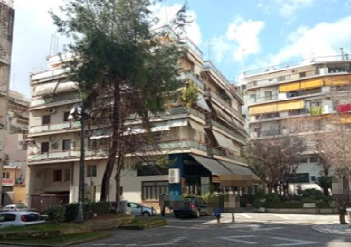 Κατάστημα  με πατάρι 50 τ.μ.