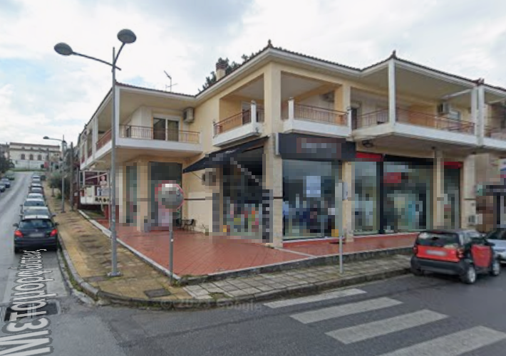 Κατάστημα 145 τ.μ. και υπόγειο 130 τ.μ.