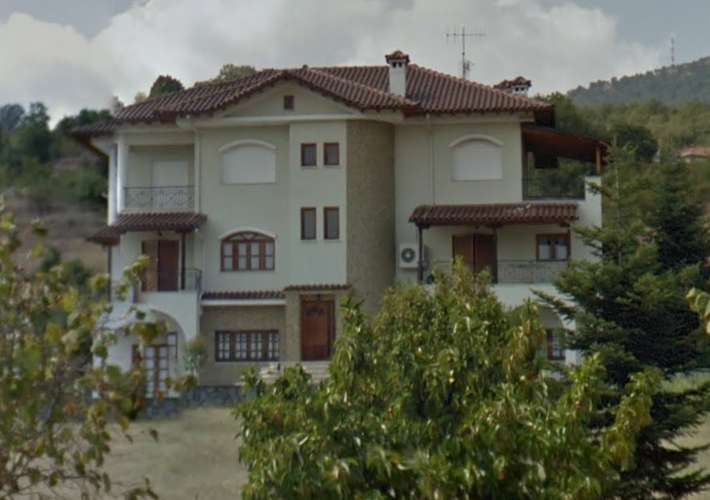 Μονοκατοικία 335 τ.μ. με θέσεις στάθμευσης