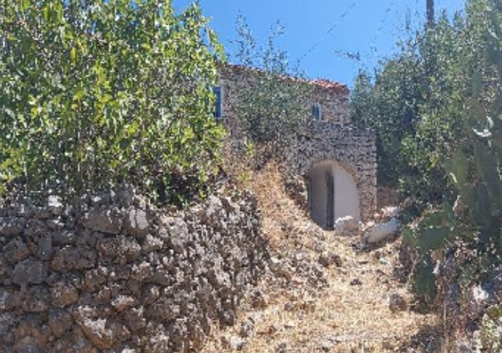 Μονοκατοικίες 131 τ.μ.