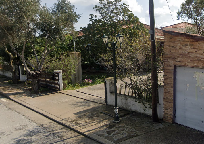 Μονοκατοικία 129 τ.μ. με βοηθητικούς χώρους 35 τ.μ.