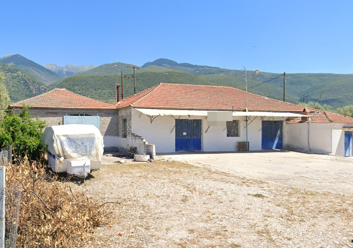 Βιοτεχνικά κτήρια 325 τ.μ.