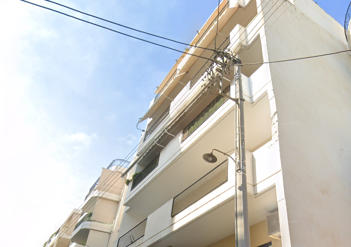 Διαμέρισμα 82 τ.μ. και θέση στάθμευσης